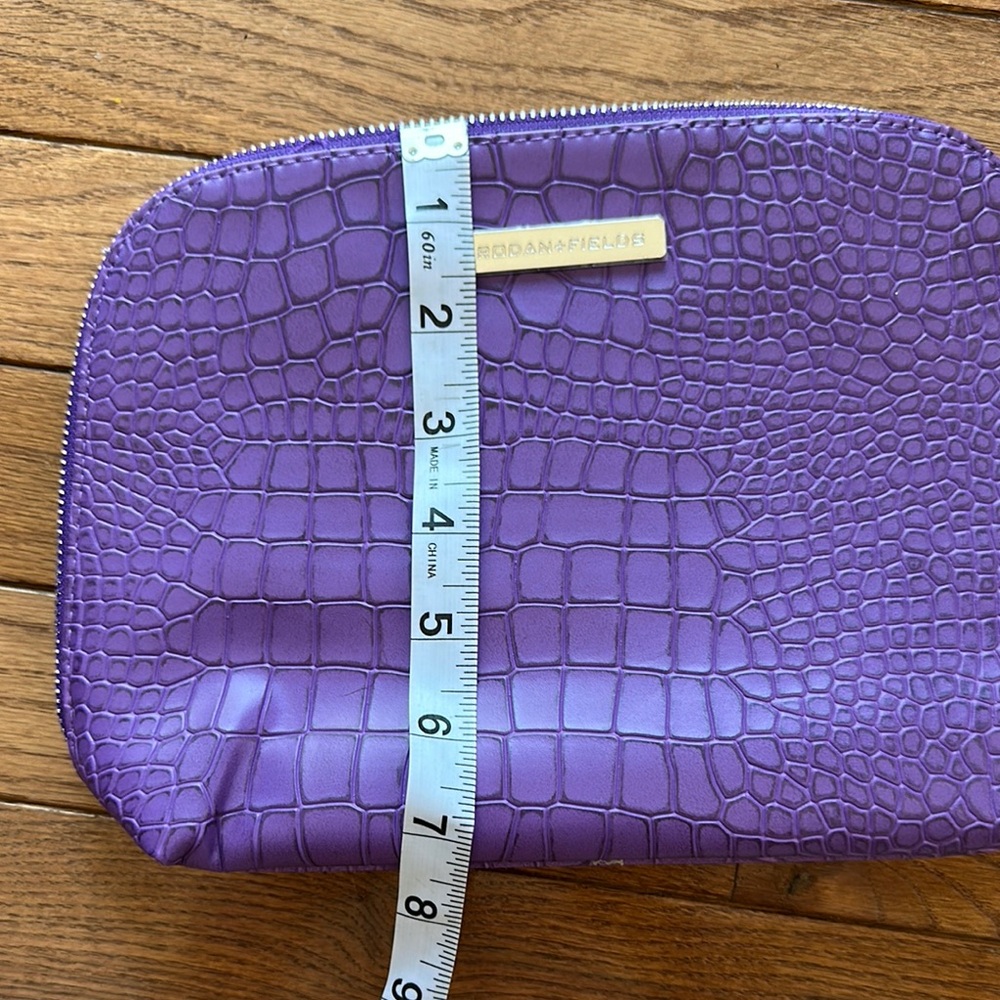 Purple Crocodile-Embossed Women Bag - Picture 4 of 6